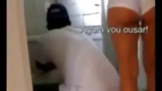 ممارسة الجنس مع أحد الجيران سكسي افلام سكسيه في النزل.