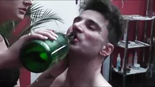 شقراء يستمني الساقين اجمل فلم سكسي سخيف المدرب.