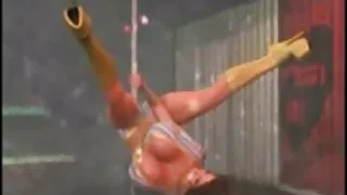 انها فيلم سكسي xnxx تعطي اللسان العميق.