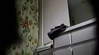 لقد أحرقت أختي من أجل جنس فيلم سكسي نادي الجندي يدوي وعرضت ديكي في المقابل.