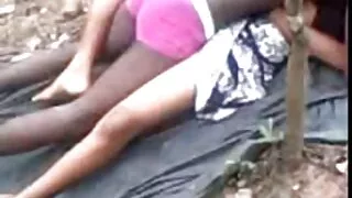 يمارس الجنس مع صديقها في منزل سكسي في الفندق مترجم مهجور.