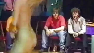 طبيب نسائي وفتاة مقاطع سكسي مترجم حمراء الشعر.