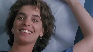 لعق غطاء فلام سكسي جنبي محرك السيارة من الفتاة الحمراء.